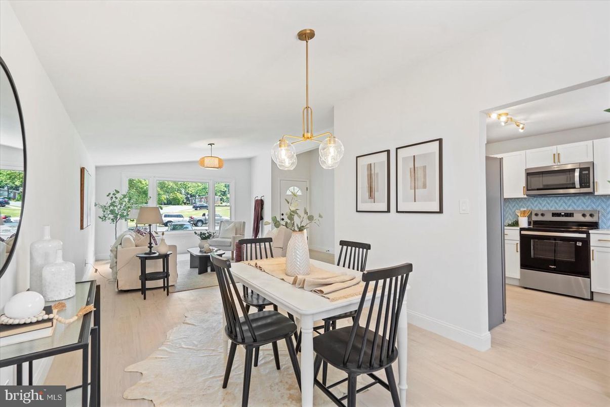 Dining room, Interior, Kitchen, Living room, Pendant Lights, Stainless Steel Appliances, Wood Texture Flooring