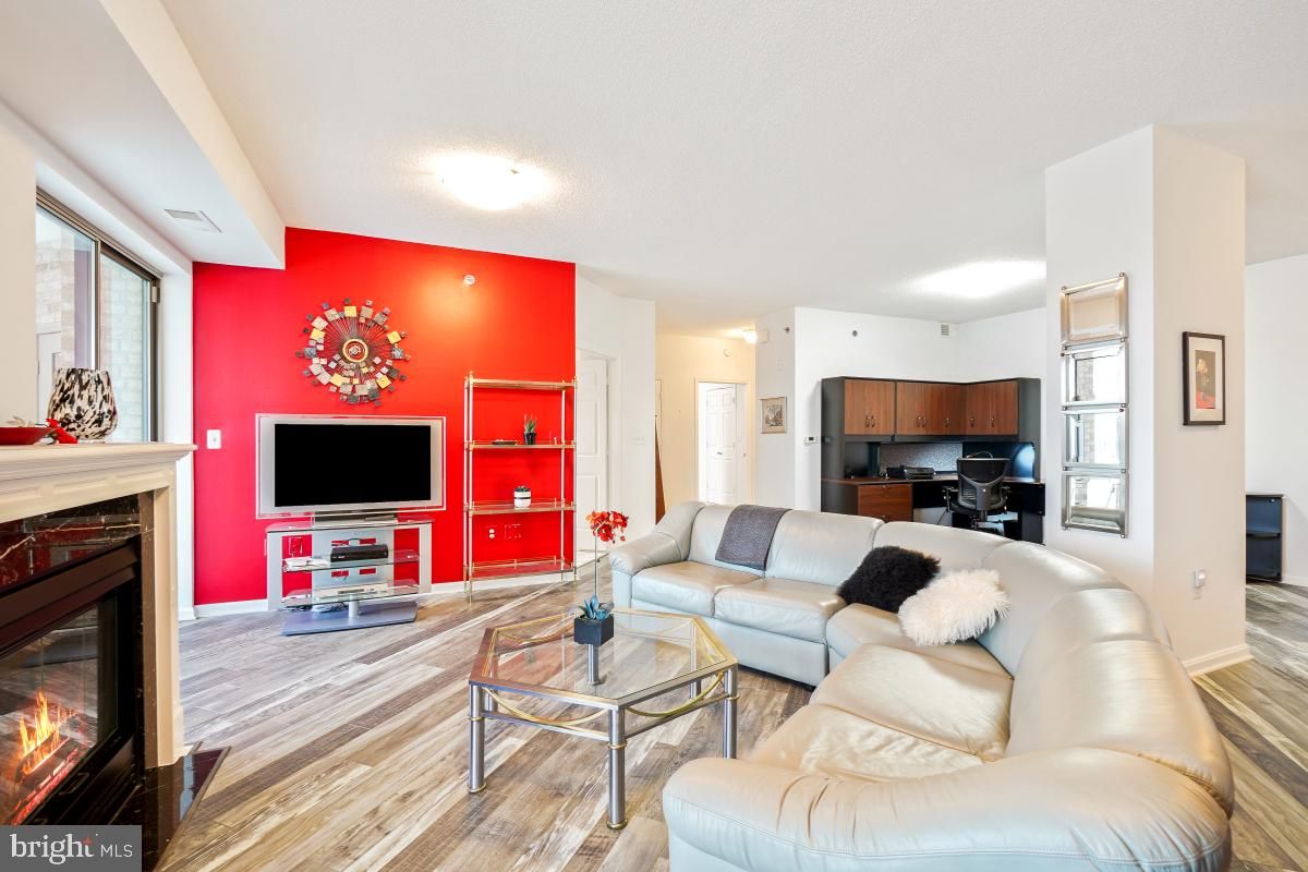 Fireplace, Interior, Kitchen, Living room, Recessed Lighting, Wood Texture Flooring