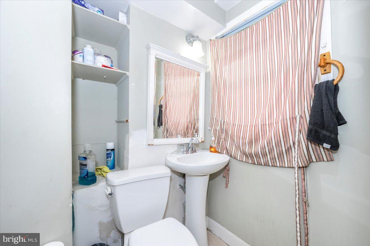 Bathroom, Interior