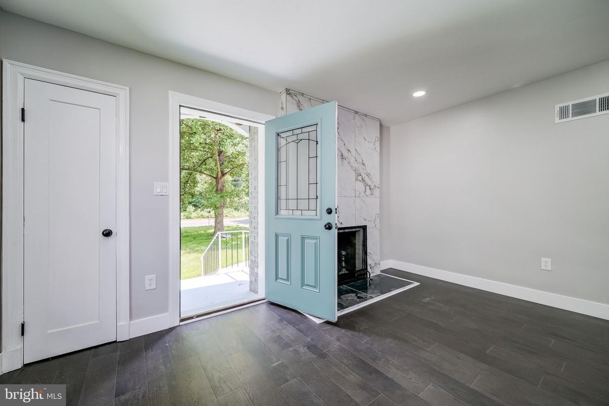 Empty room, Fireplace, Interior, Recessed Lighting, Wood Texture Flooring