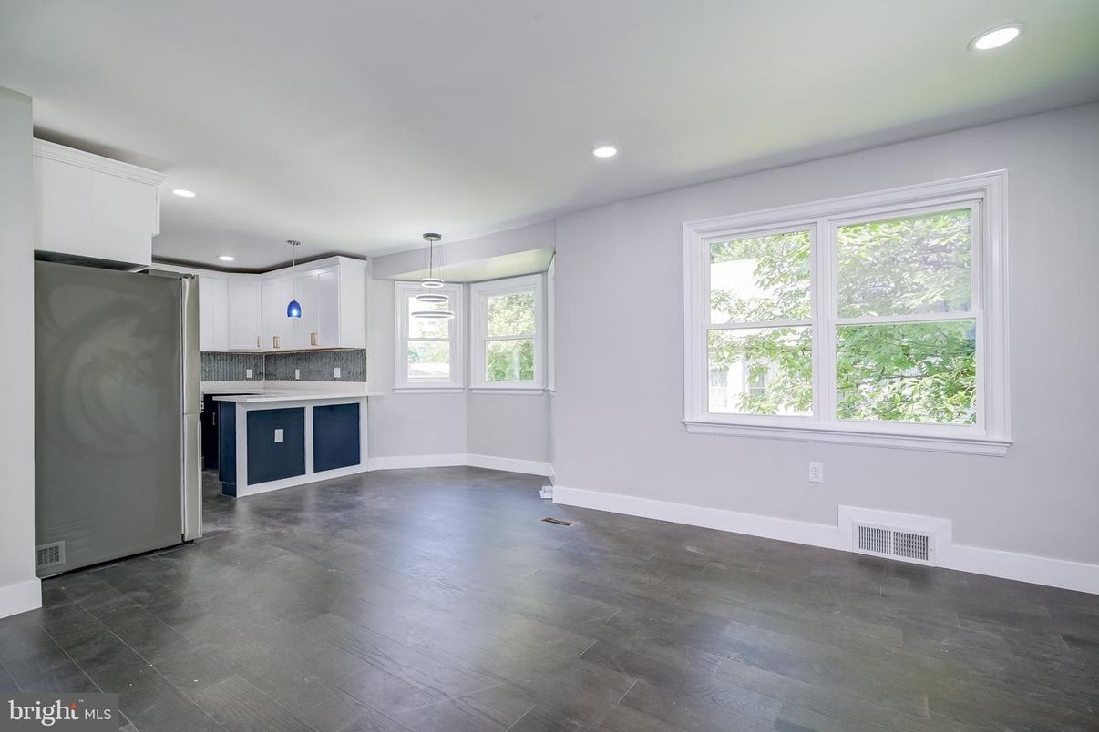 Empty room, Interior, Kitchen, Pendant Lights, Recessed Lighting, Wood Texture Flooring