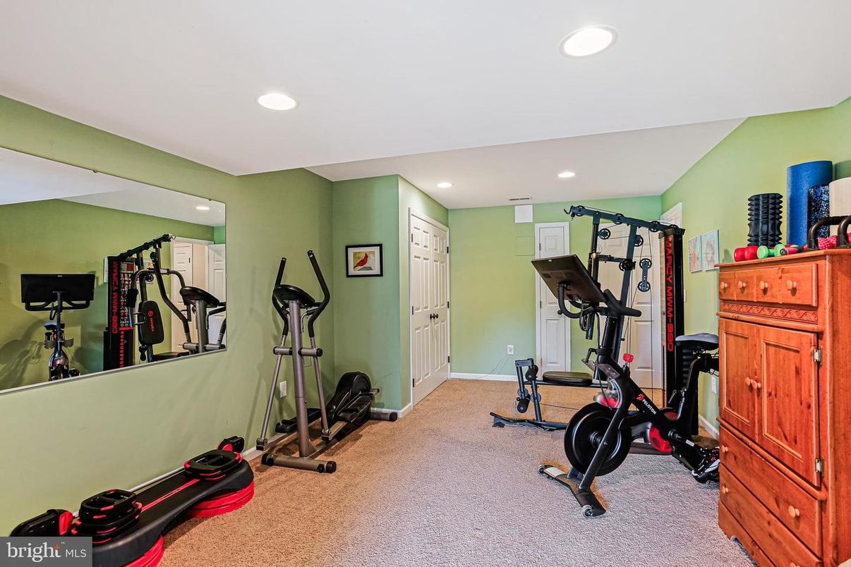 Fitness Equipment, Interior, Recessed Lighting