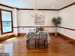 Chandelier, Dining room, Interior, Recessed Lighting, Wood Texture Flooring