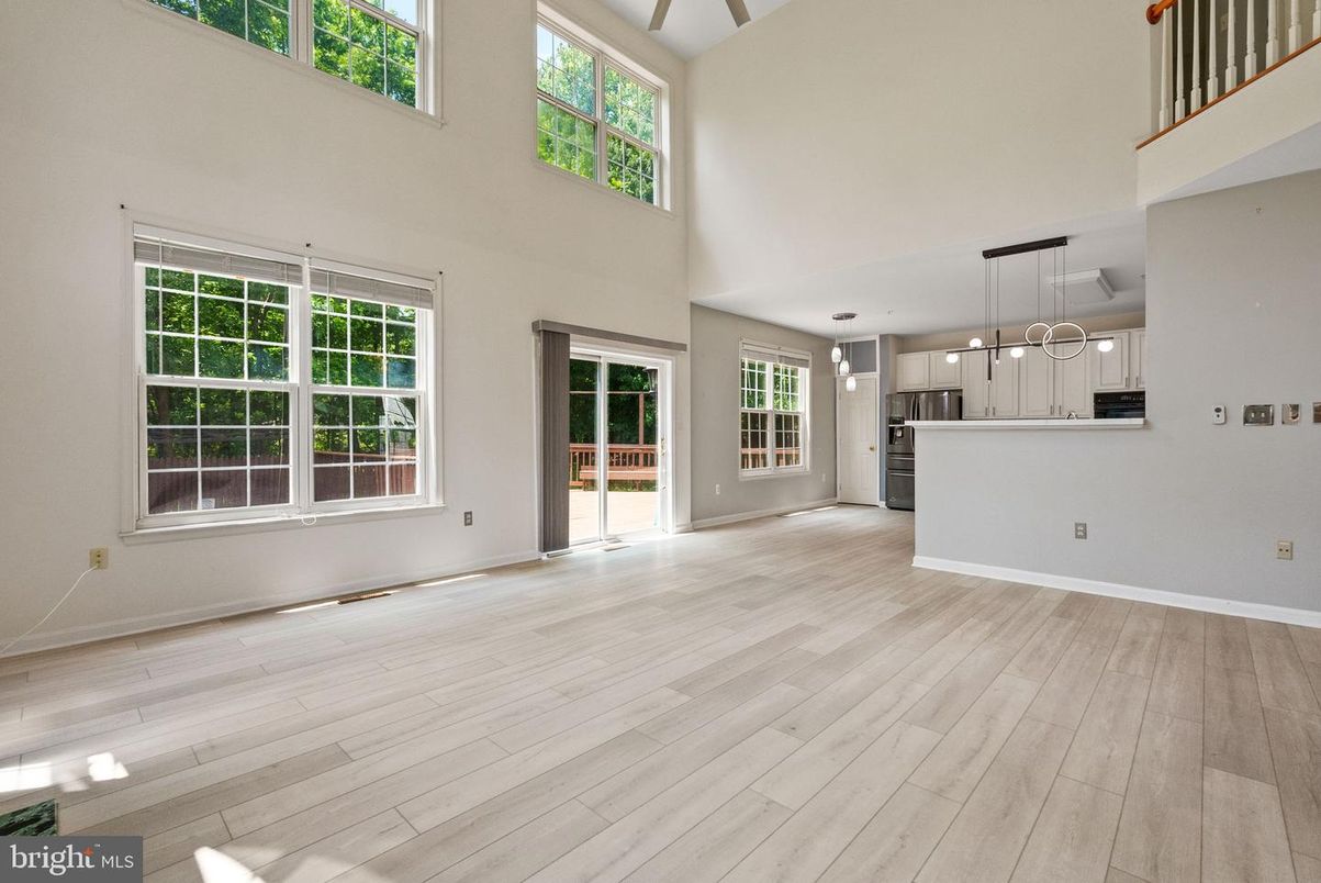 Empty room, Interior, Kitchen, Pendant Lights, Wood Texture Flooring