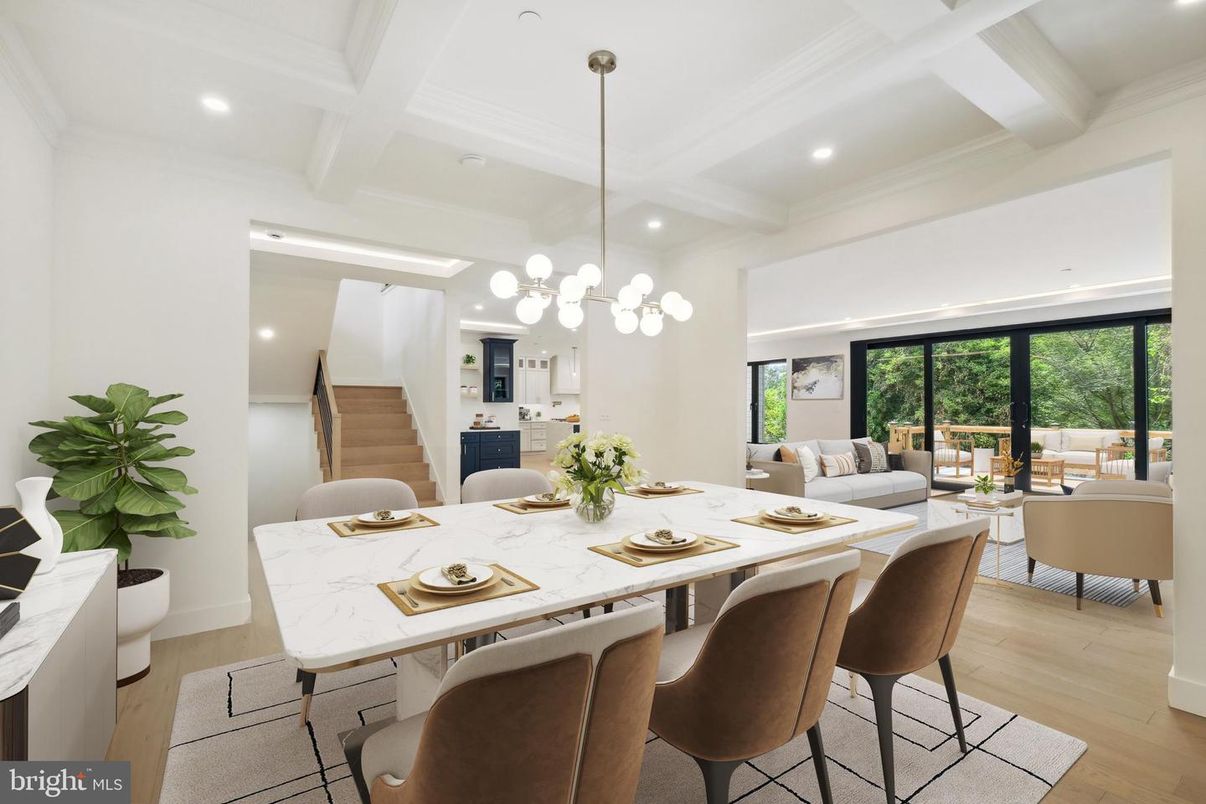 Dining room, Interior, Living room, Pendant Lights, Recessed Lighting, Wood Texture Flooring