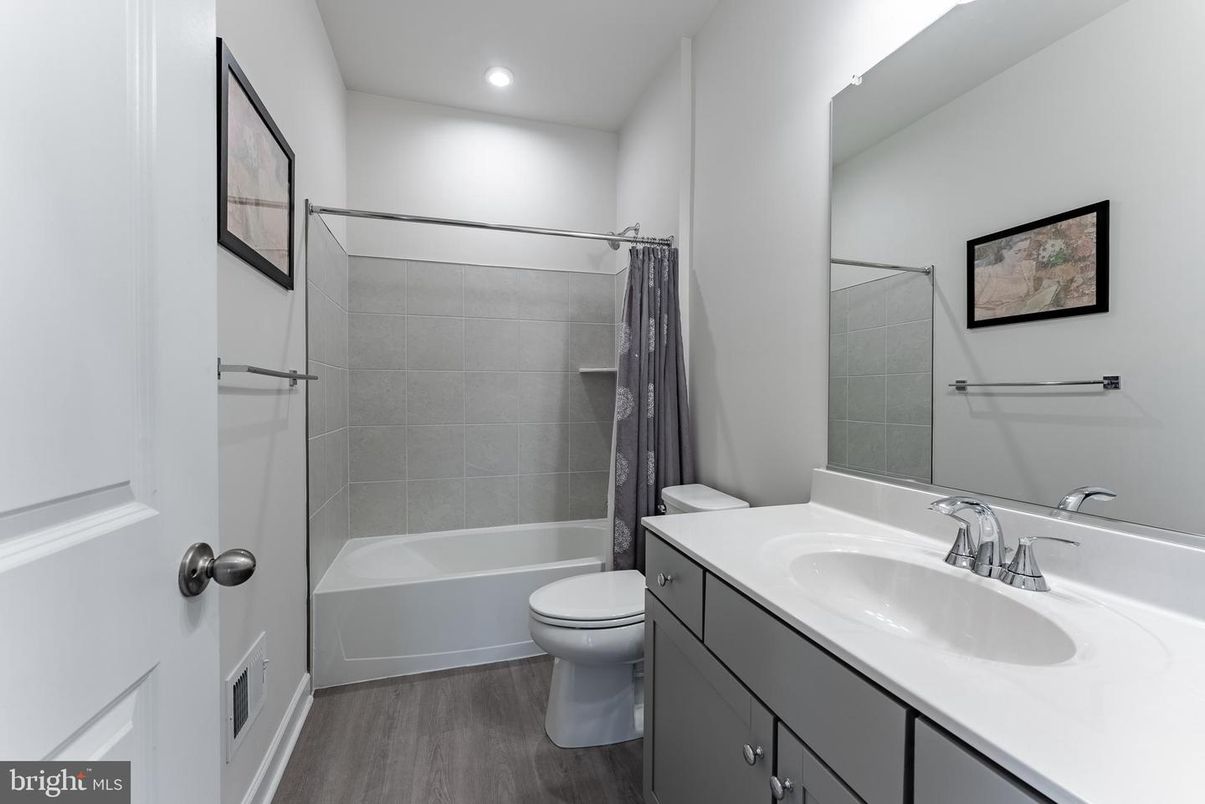 Bathroom, Interior, Recessed Lighting, Wood Texture Flooring