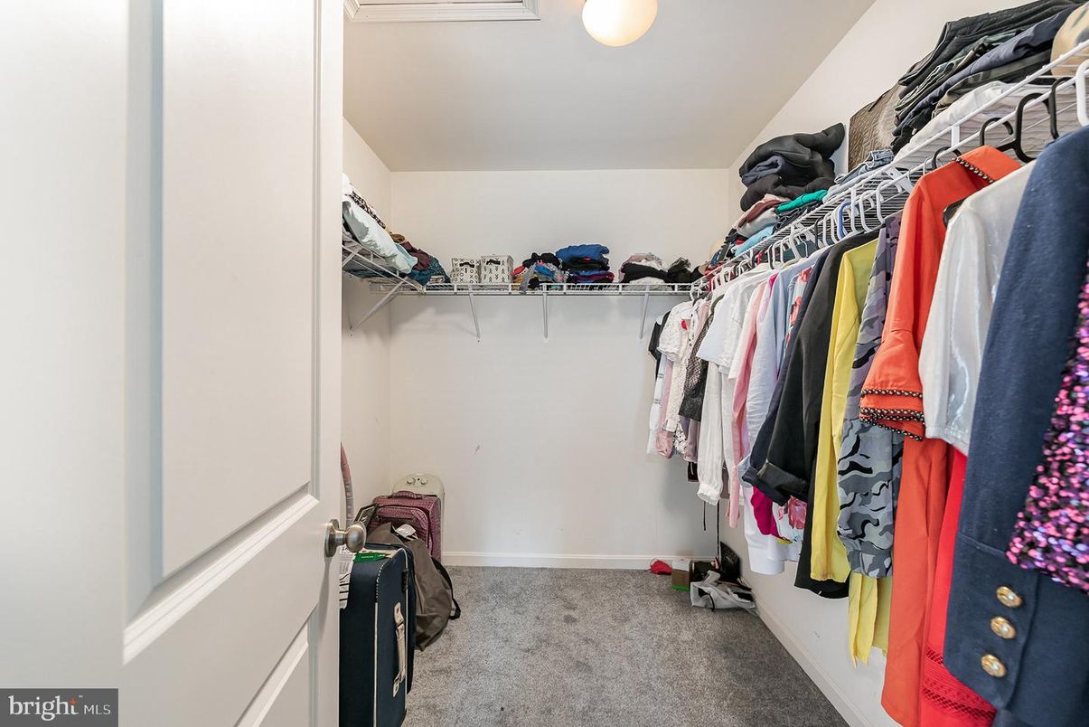 Interior, Walk-in Closets
