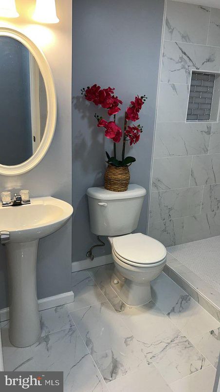Bathroom, Interior, Marble, Marble Walls