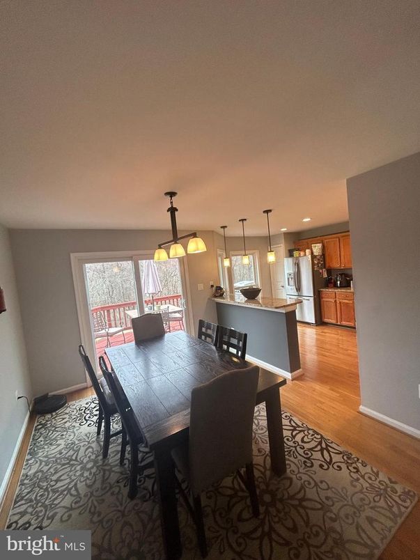 Dining room, Interior, Kitchen, Pendant Lights, Recessed Lighting, Wood Texture Flooring