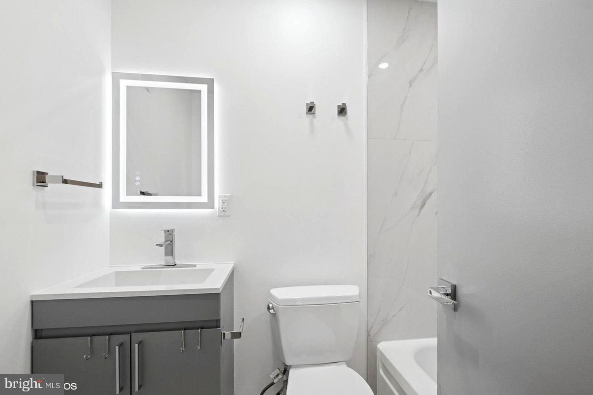 Bathroom, Interior, Marble Walls