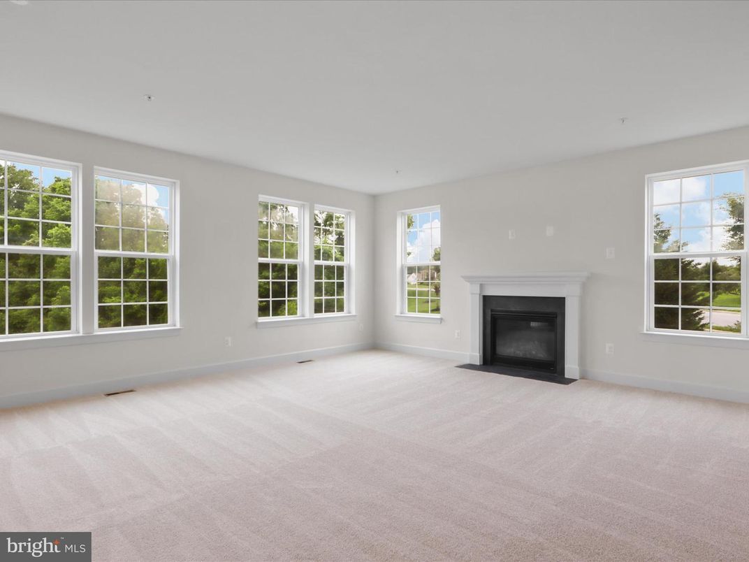 Empty room, Fireplace, Interior