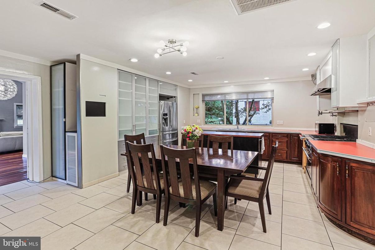 Dining room, Interior, Kitchen, Recessed Lighting