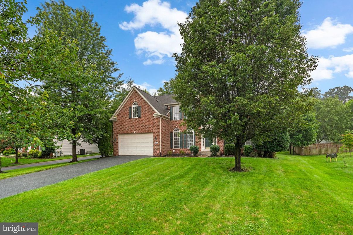 Attached, Exterior, Facade, Brick Facade, Tudor Revival