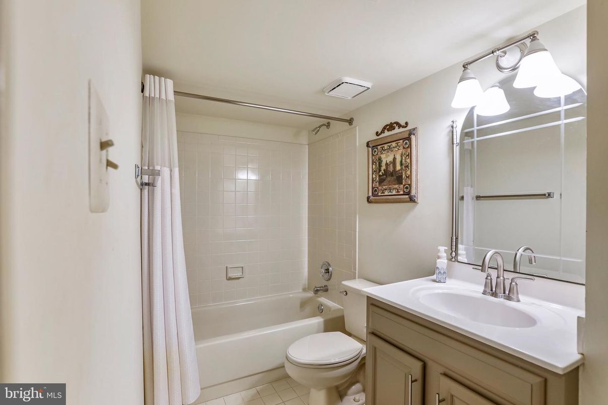 Bathroom, Interior