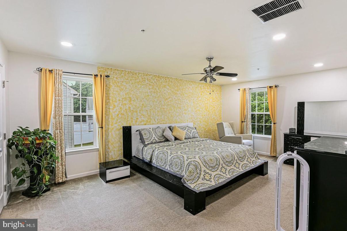Bedroom, Interior, Recessed Lighting