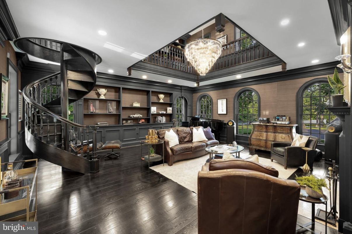Chandelier, Interior, Living room, Recessed Lighting, Wood Texture Flooring
