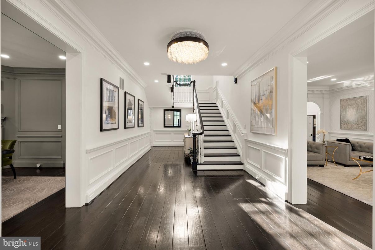 Chandelier, Interior, Recessed Lighting, Wood Texture Flooring