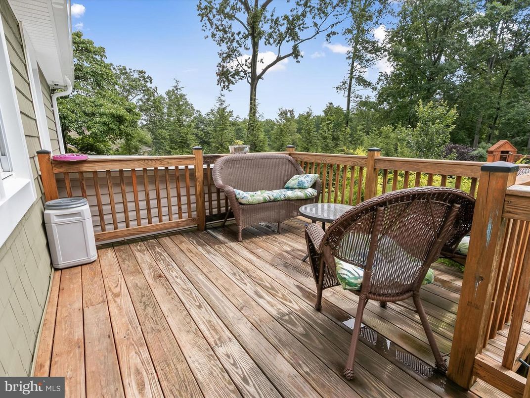 Exterior, Wood Texture Flooring