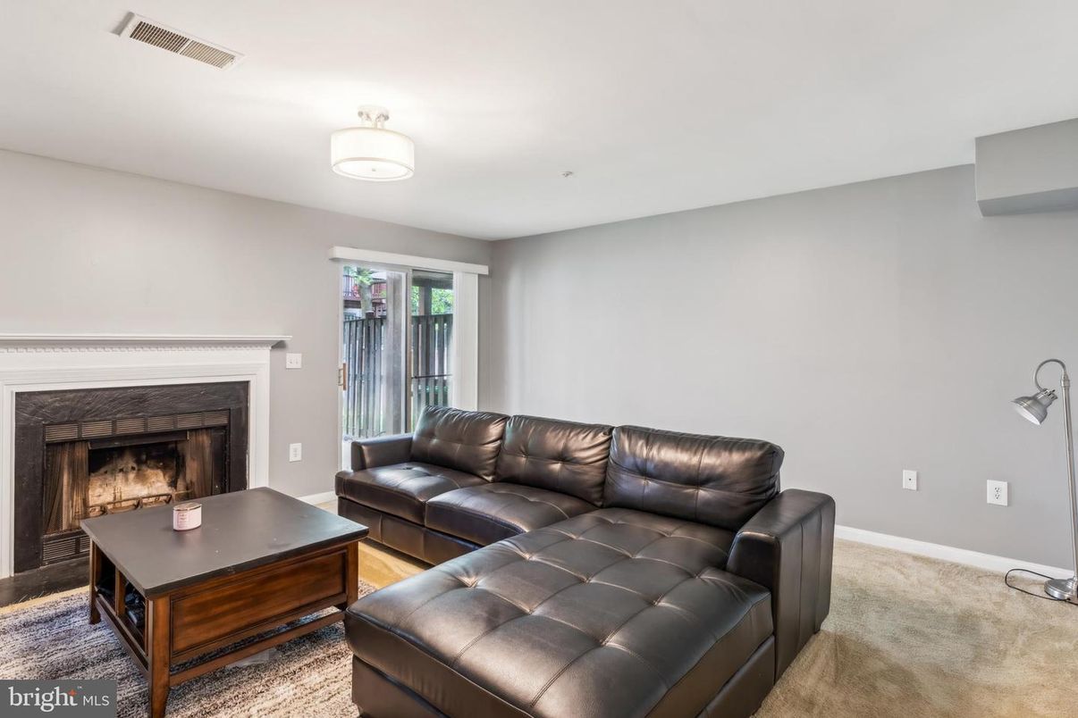 Fireplace, Interior, Living room