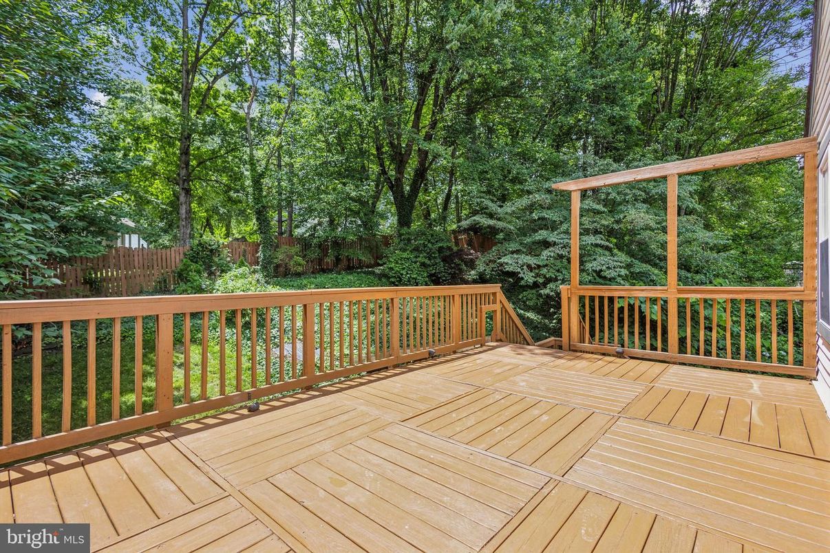 Exterior, Wood Texture Flooring