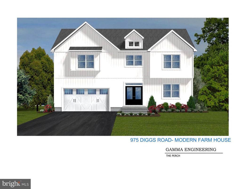 Attached, Exterior, Facade, Farmhouse