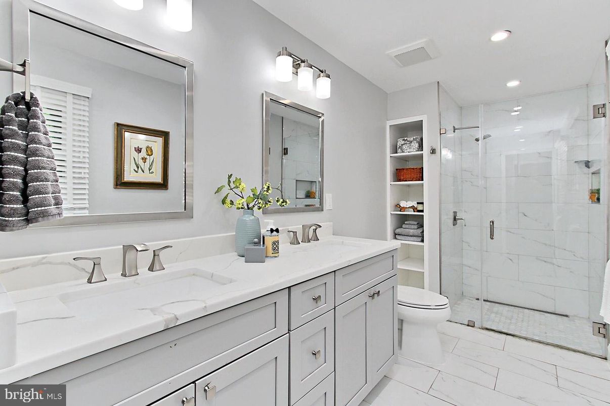 Bathroom, Dual Sink Vanities, Glass Shower, Interior, Marble, Marble Walls, Recessed Lighting