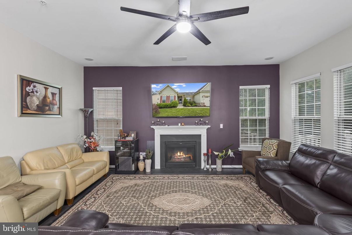 Fireplace, Interior, Living room