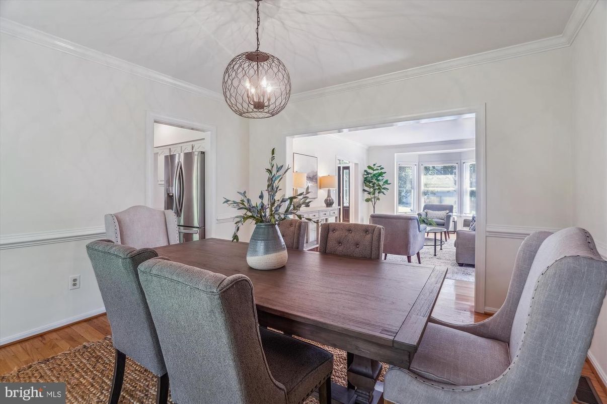 Dining room, Interior, Living room, Pendant Lights, Wood Texture Flooring