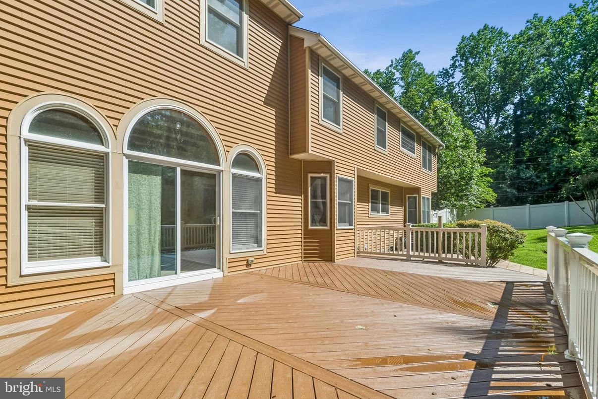 Exterior, Facade, None