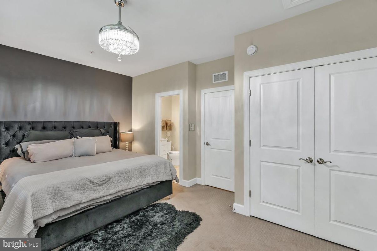 Bedroom, Interior, Pendant Lights