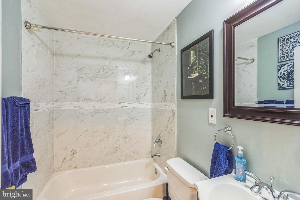 Bathroom, Interior, Marble Walls