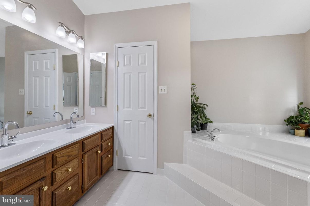 Bathroom, Dual Sink Vanities, Interior, Tile Countertops