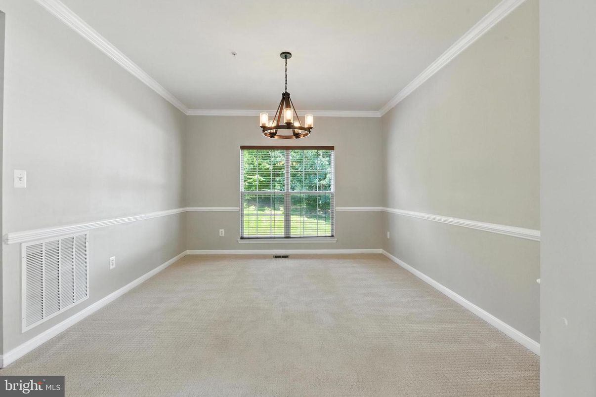 Chandelier, Empty room, Interior