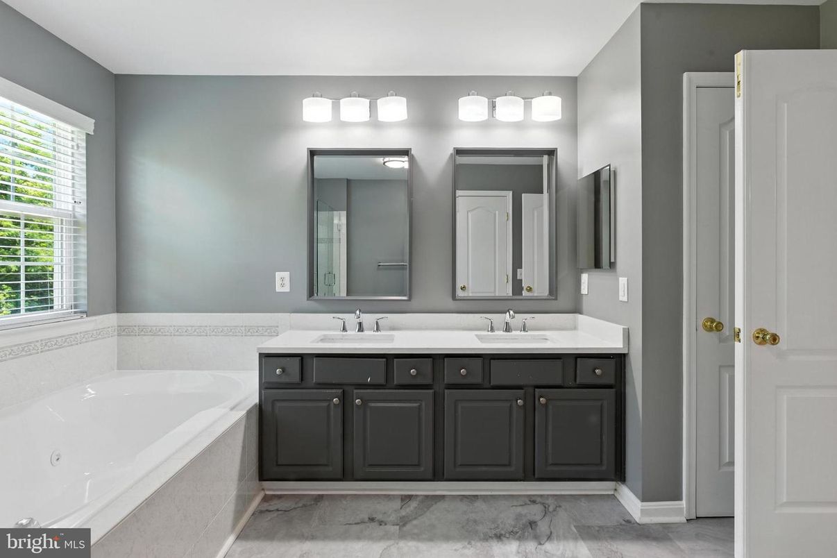 Bathroom, Dual Sink Vanities, Interior, Marble