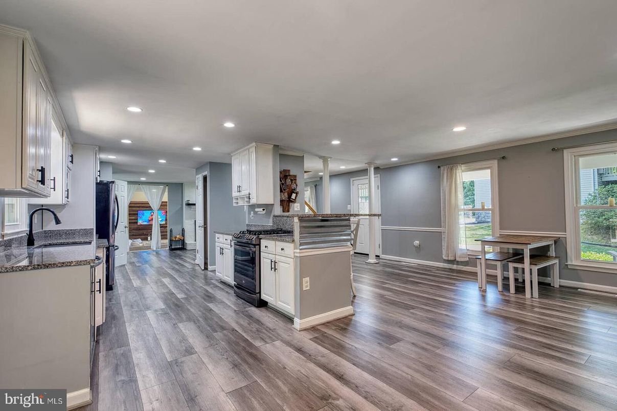 Interior, Kitchen, Recessed Lighting, Wood Texture Flooring