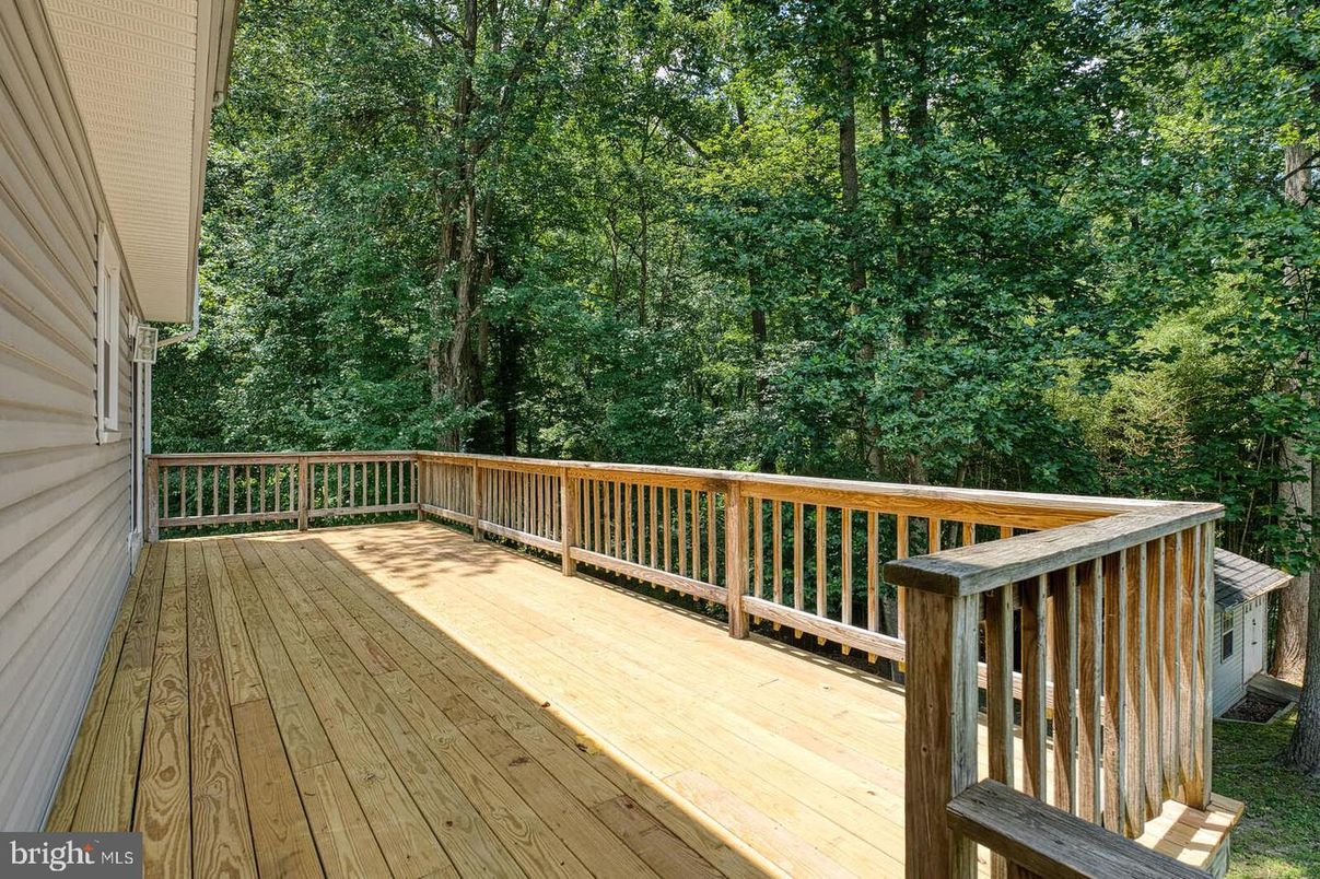 Exterior, Wood Texture Flooring