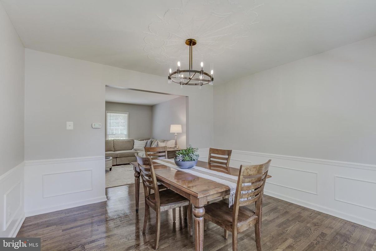 Chandelier, Dining room, Interior, Wood Texture Flooring