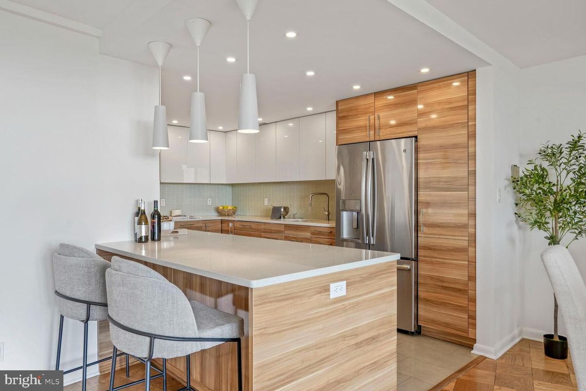 Interior, Kitchen, Pendant Lights, Recessed Lighting, Stainless Steel Appliances