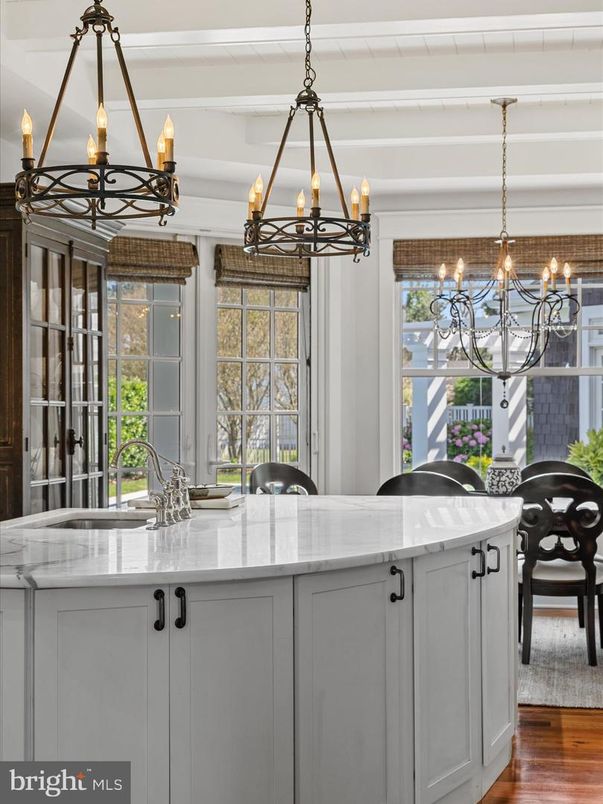 Chandelier, Interior, Kitchen, Wood Texture Flooring