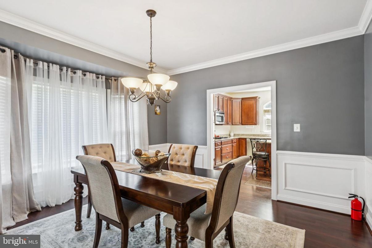 Chandelier, Dining room, Interior, Wood Texture Flooring