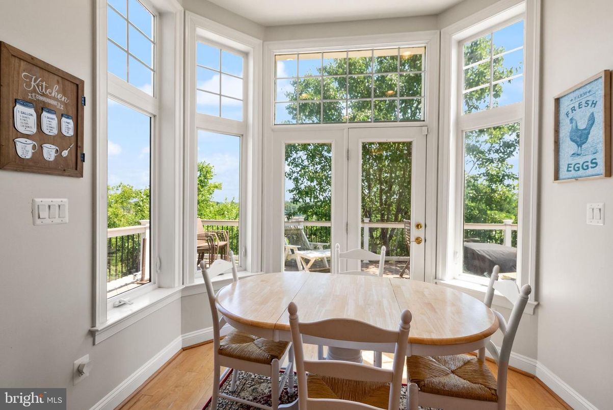 Dining room, Interior, Sun Room, Wood Texture Flooring