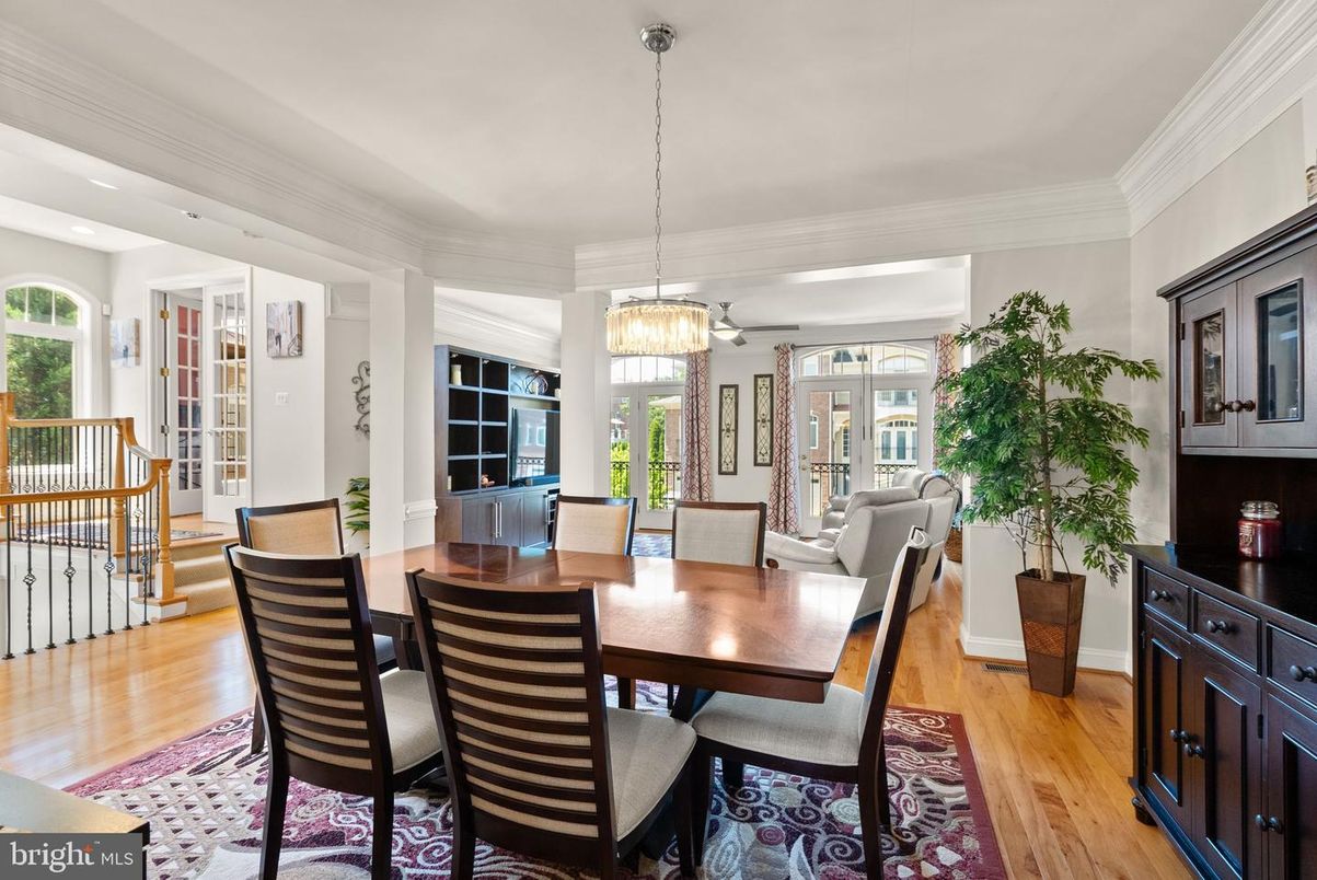 Chandelier, Dining room, Interior, Pendant Lights, Recessed Lighting, Wood Texture Flooring
