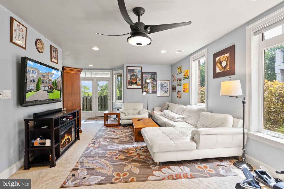 Fireplace, Interior, Living room, Recessed Lighting