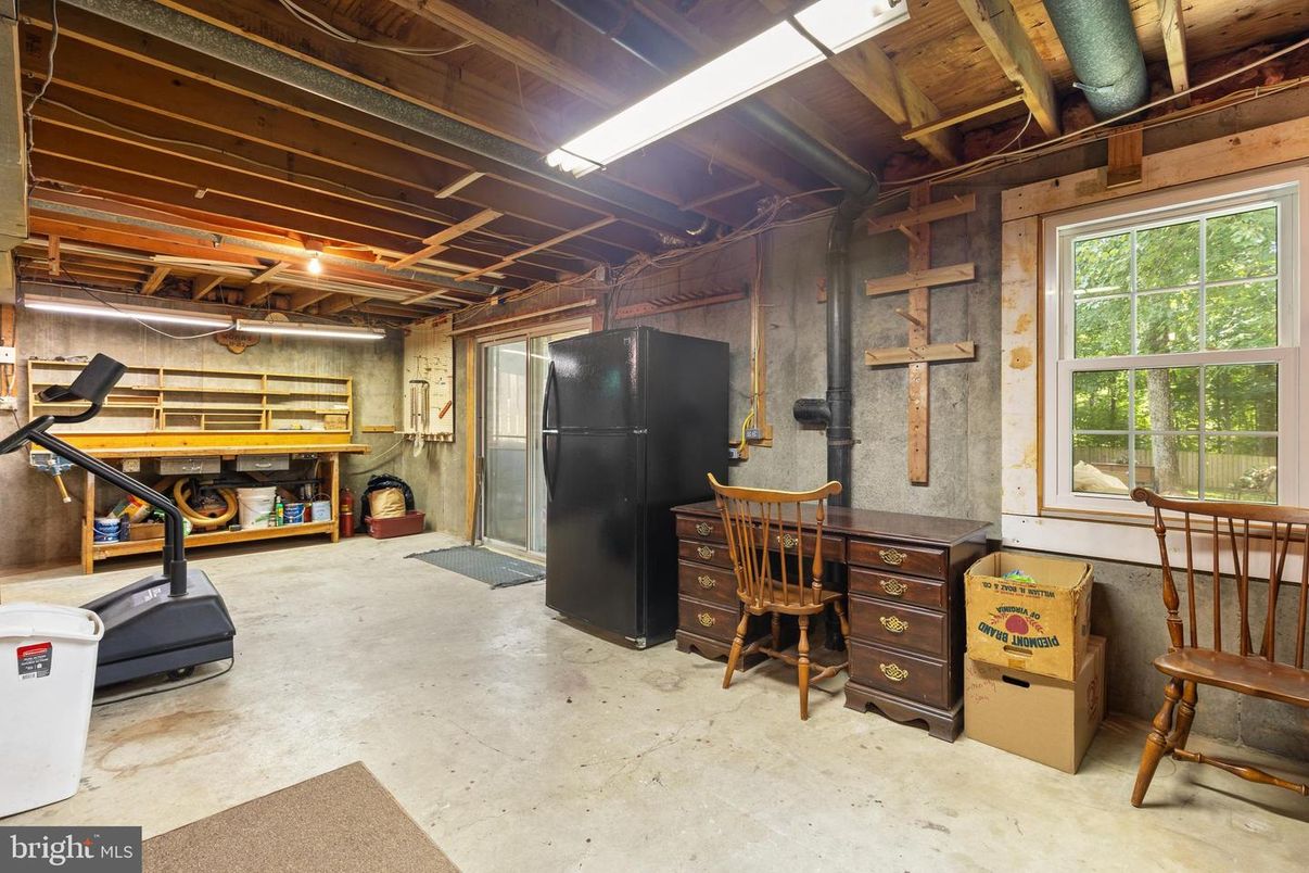 Interior, Wooden Beams, Wooden Walls