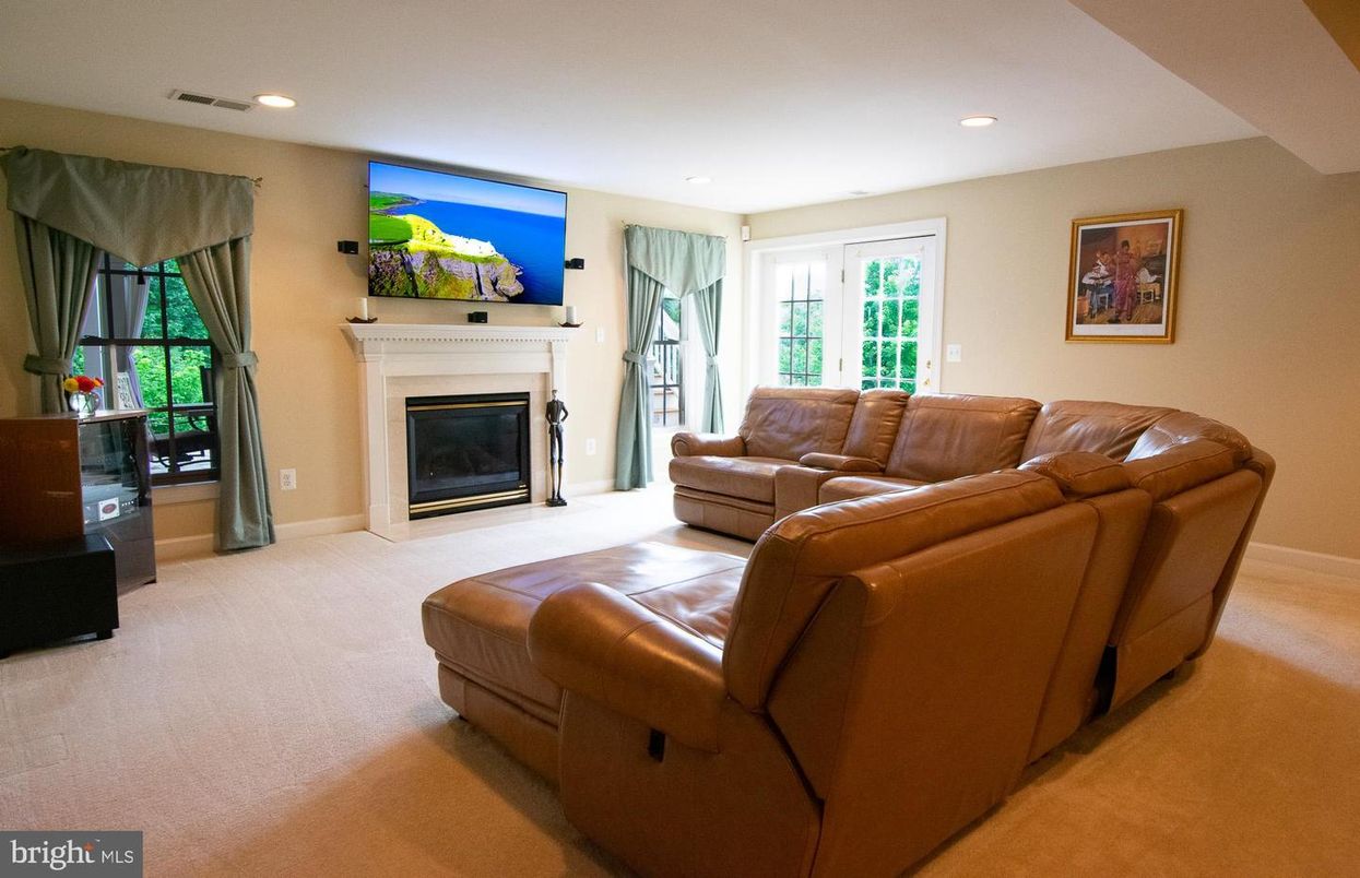Fireplace, Interior, Living room, Recessed Lighting