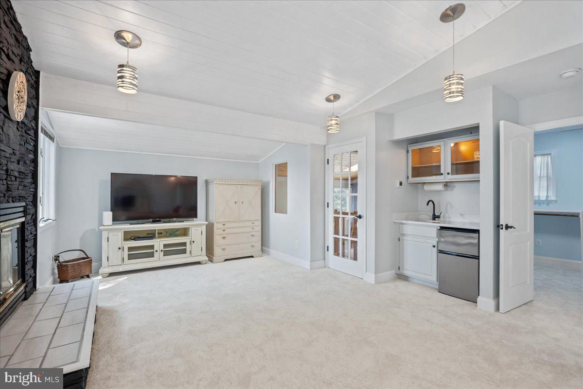 Interior, Kitchen, Pendant Lights