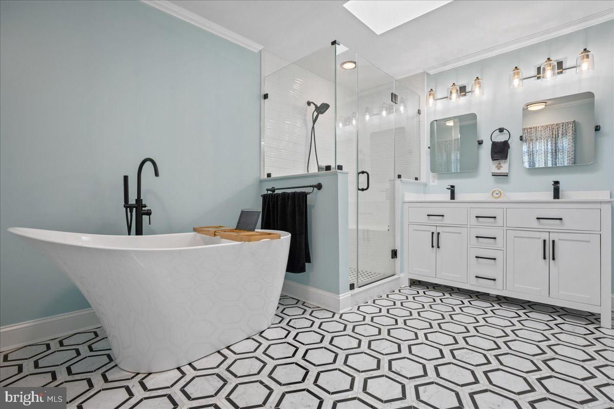 Bathroom, Dual Sink Vanities, Free Standing Baths, Glass Shower, Interior