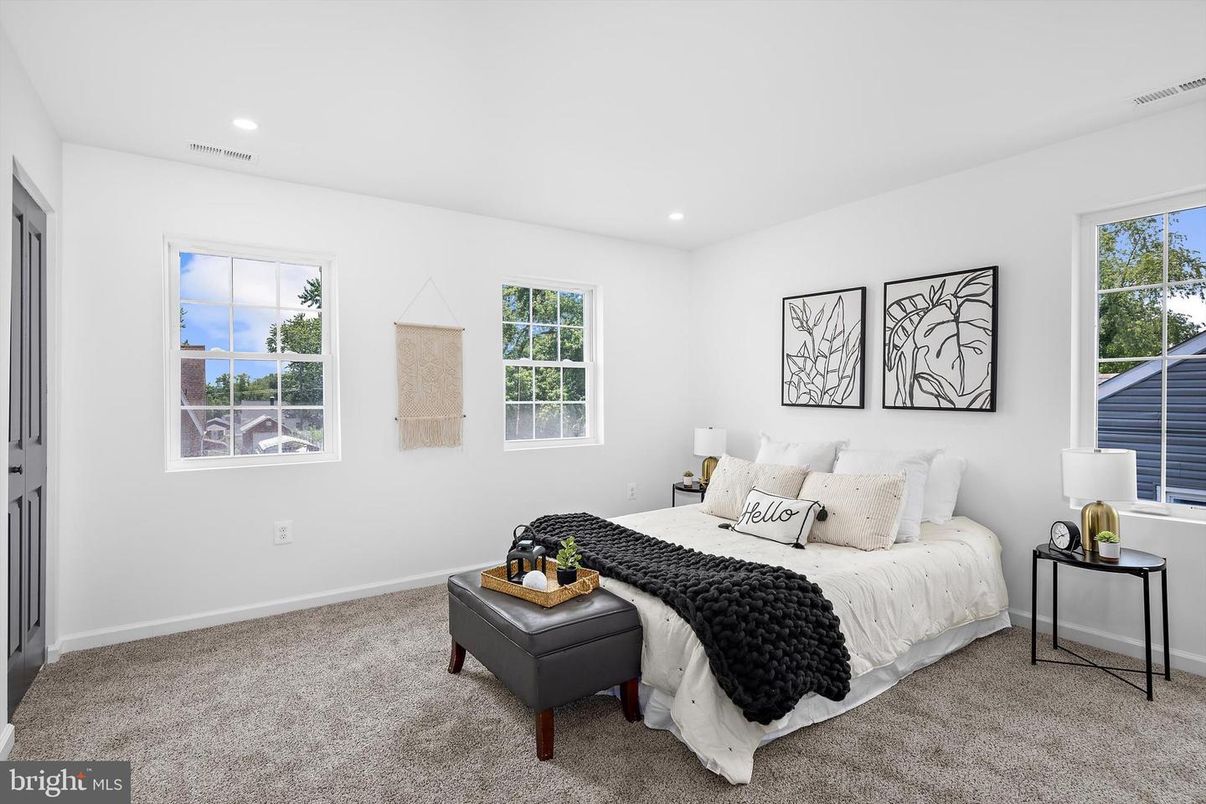 Bedroom, Interior, Recessed Lighting