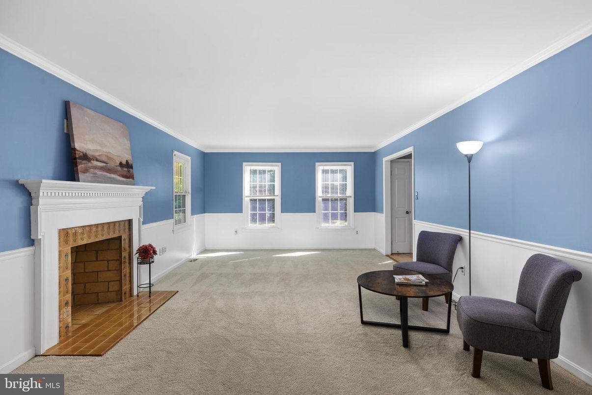 Empty room, Fireplace, Interior