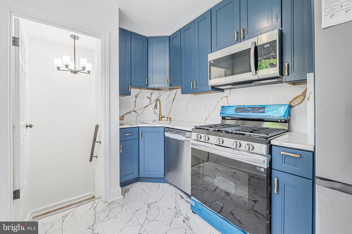 Chandelier, Interior, Kitchen, Marble, Marble Walls